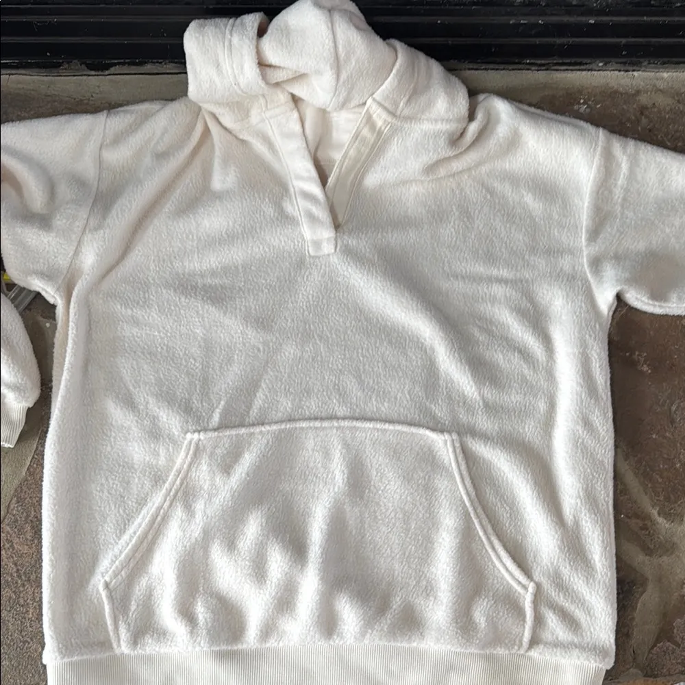 American Eagle Oversized Relaxed ivory ecru cream Pullover Hoodie - Image 2