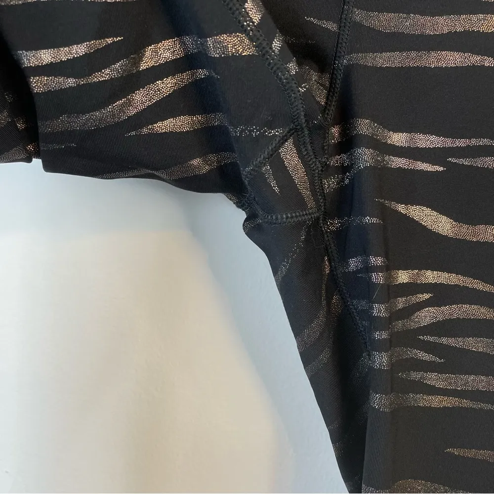 Noli Tigress Metallic Foil Animal Print High Waist leggings pants black copper L - Image 4