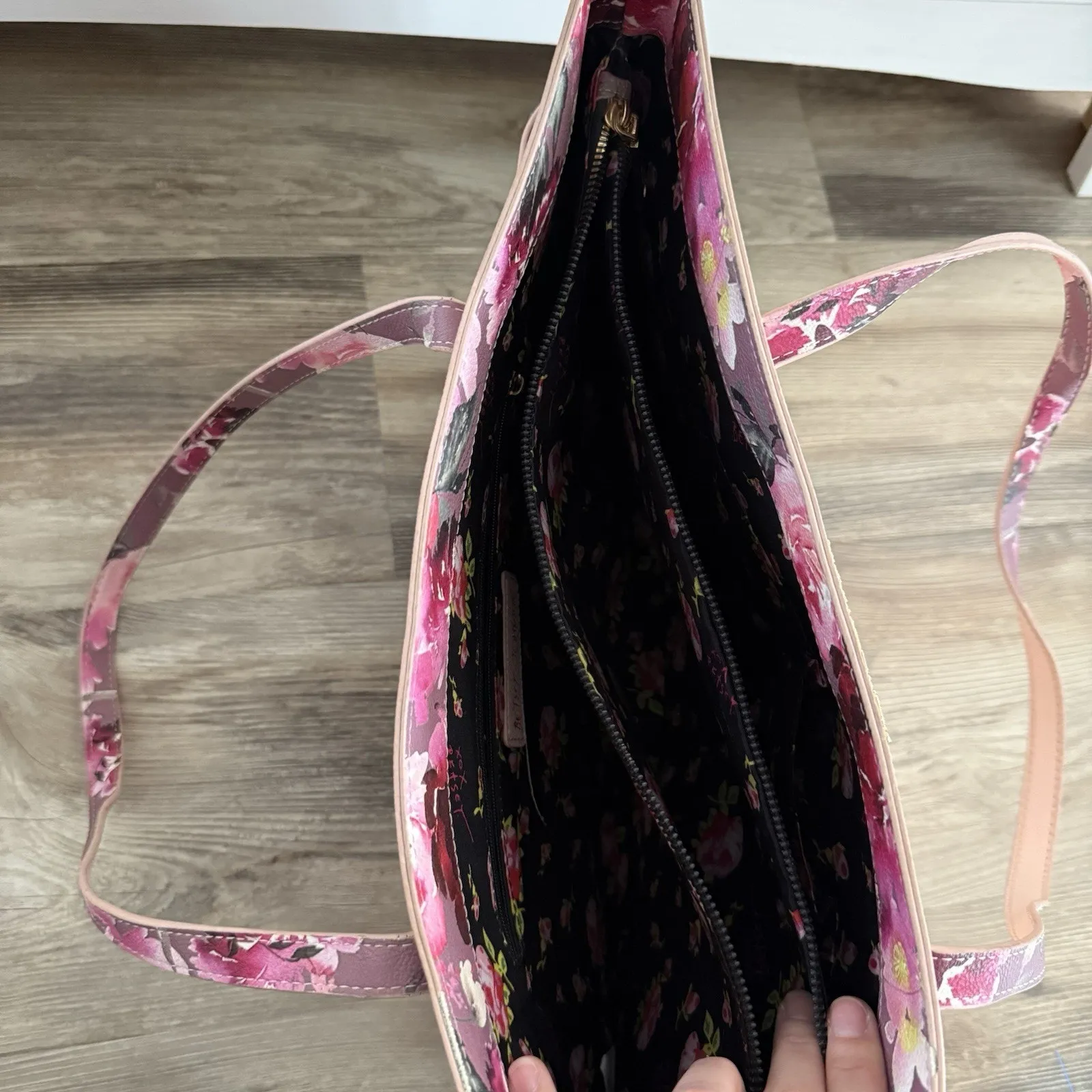 Betsey Johnson Blush Pink Tote Bag Large Purse Floral Interior Gold Logo - Image 5