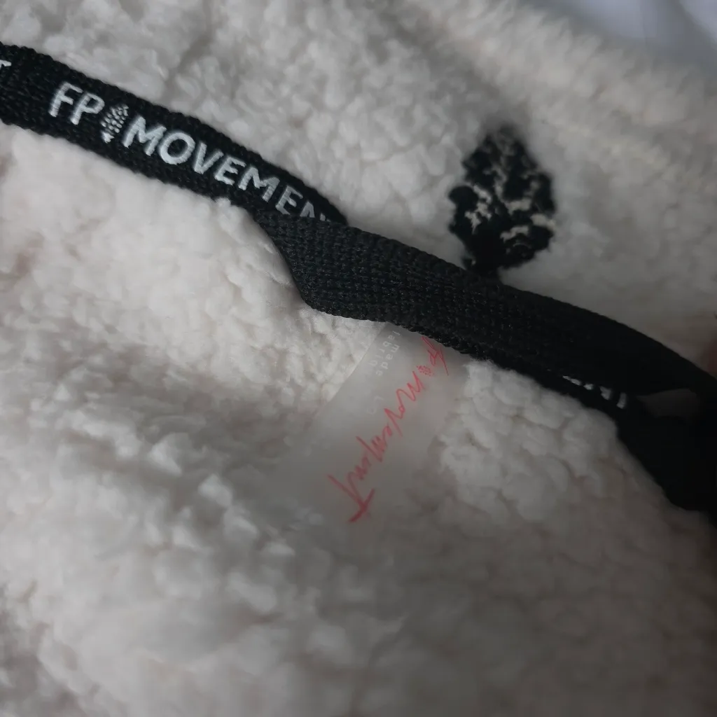 Free People NWT Mountain High Logo Half Zip Fleece L - Image 10