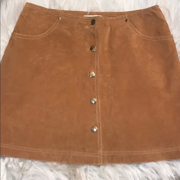 Forever 21 XXI Suede Button Up Skirt Camel New Without Tags - Image 2