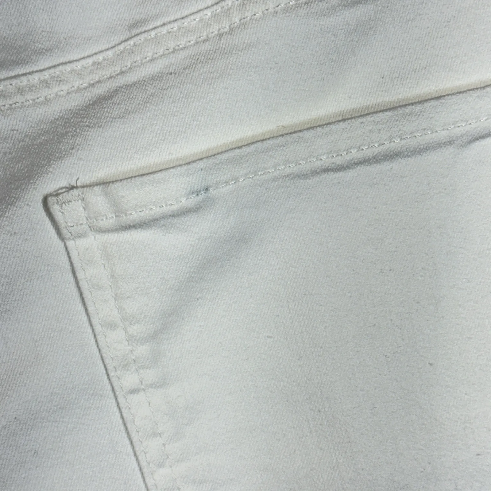 Croft & Barrow SZ 14 Bermuda Jean Shorts Mid-Rise Stretch Zip-Fly Pockets White - Image 5