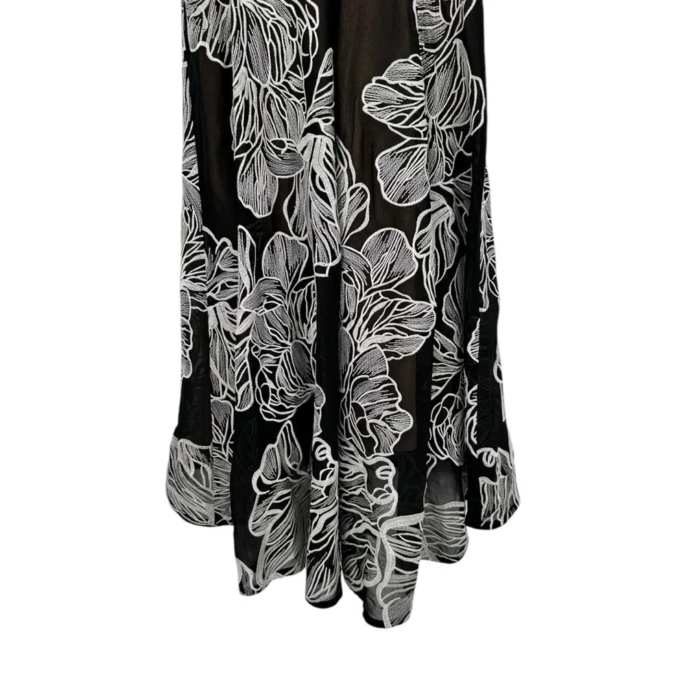 Dress the Population size XS Black Cream Floral Embroidered Dress Sleeveless - Image 5