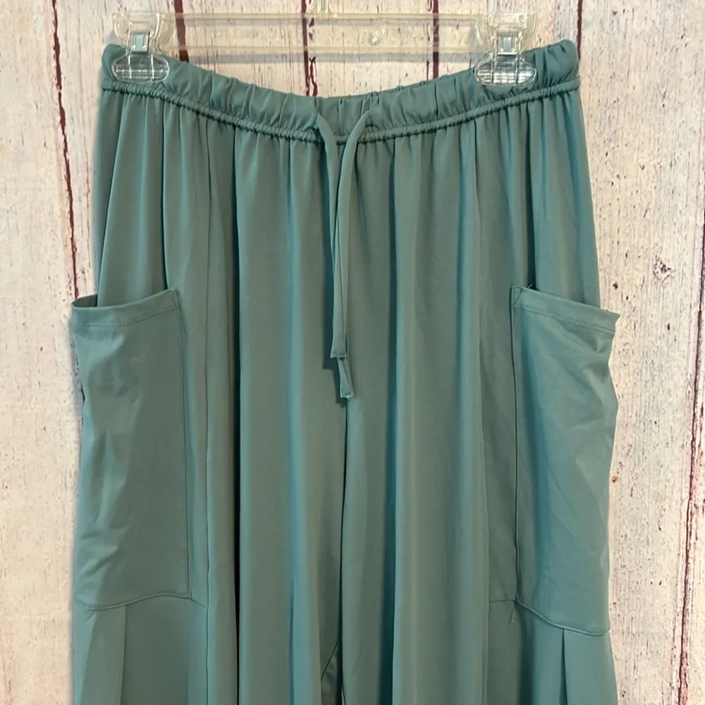 Halara NWT  Mid rise Wide Leg Pants - Image 7
