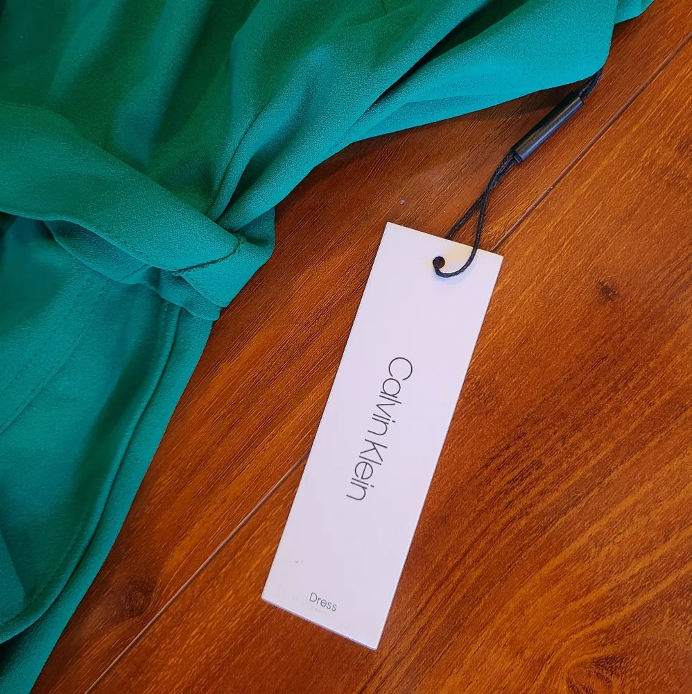 Calvin Klein Green High Low Dress Size 8 - Image 8