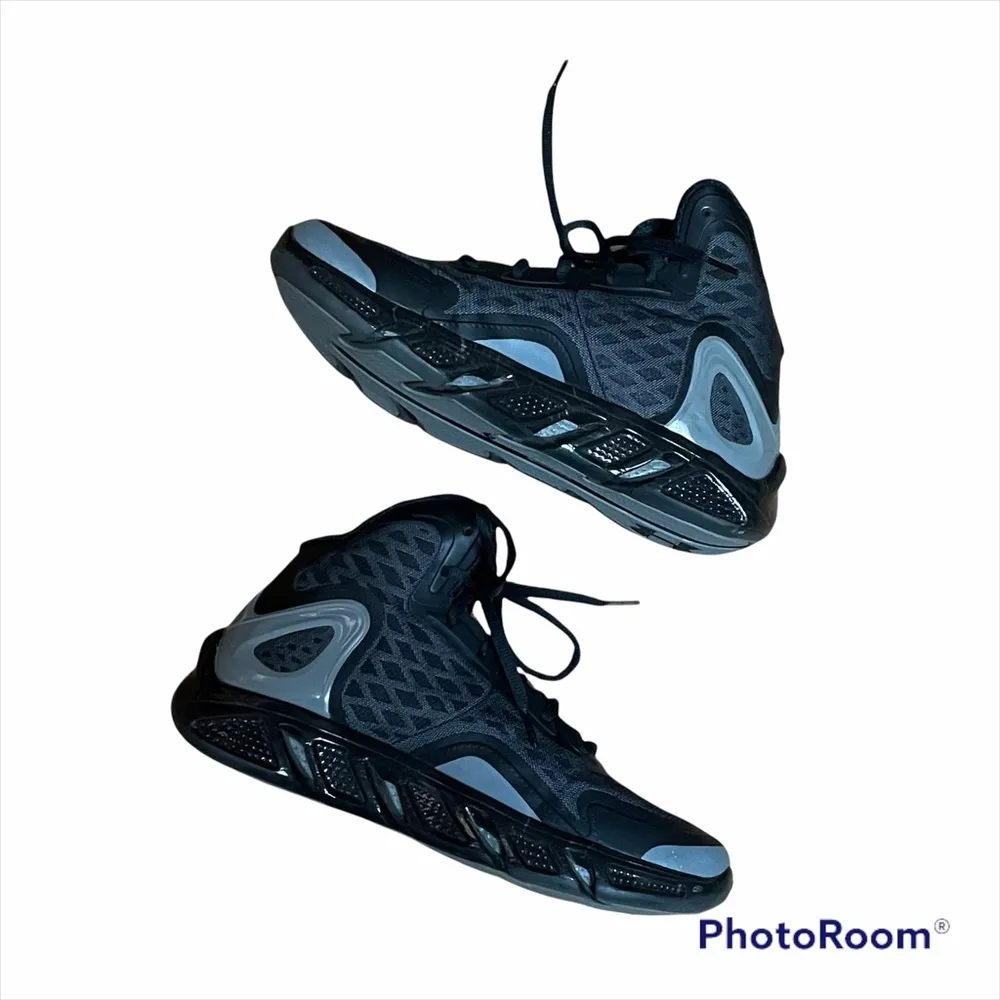 Under Armour  Spine Bionic basketball sneakers - Image 4