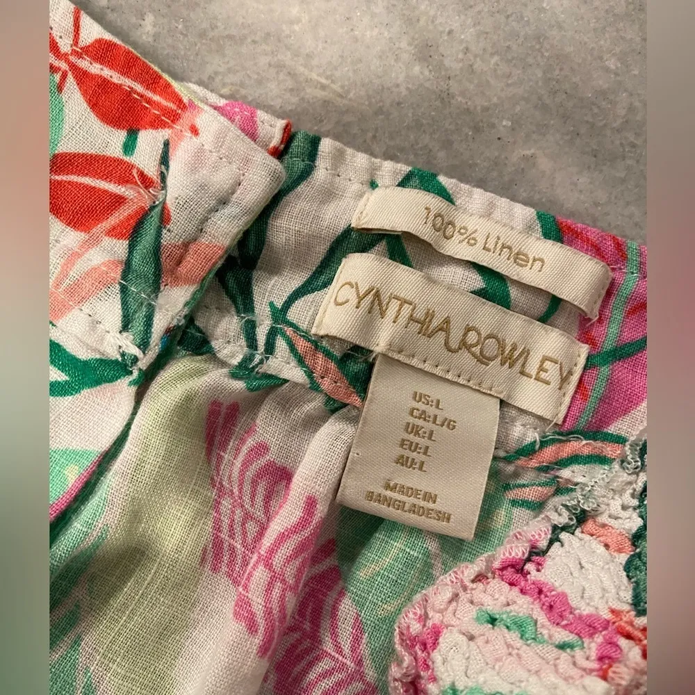 Cynthia Rowley Size L Smocked Strap 100% Linen Tropical Pearl Button Back Top - Image 10