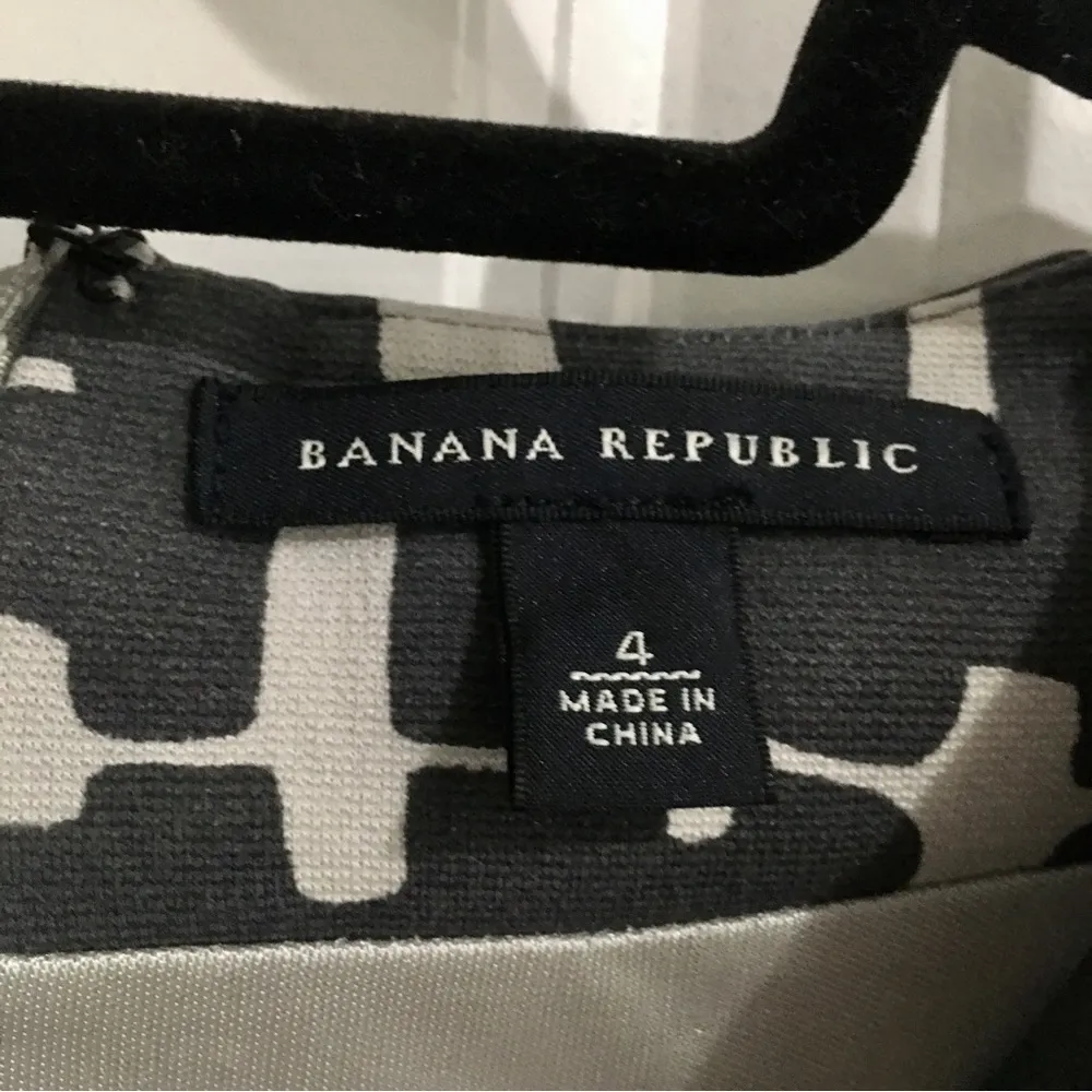 Banana Republic Abstract Print Dress, Gray, White, Neutrals, Size 4 - Image 8