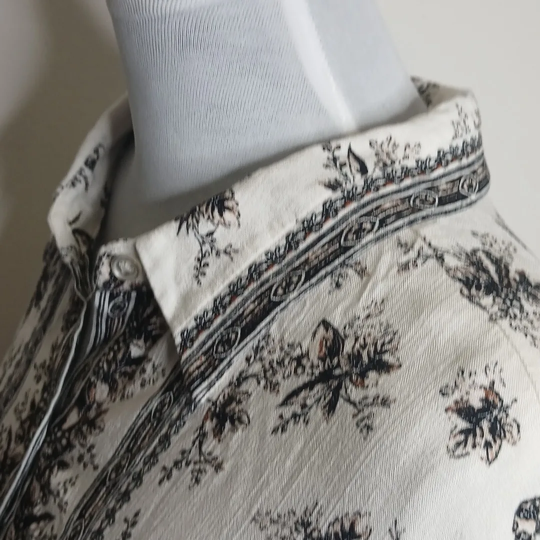 Black And White Floral Button Up Shirt Size XL - Image 7