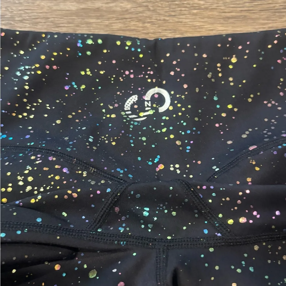 Curves N Combatboots “Empowered” Rainbow Splatter Cropped Leggings – Size XL Black - Image 5