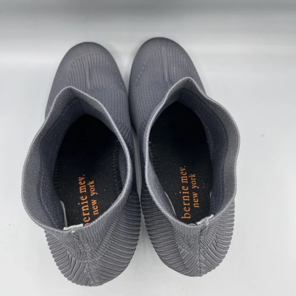 Bernie Mev Doll Womens Heels Boots Gray Sz‎ 9 Stretchy Knit Upper Cushioned - Image 4