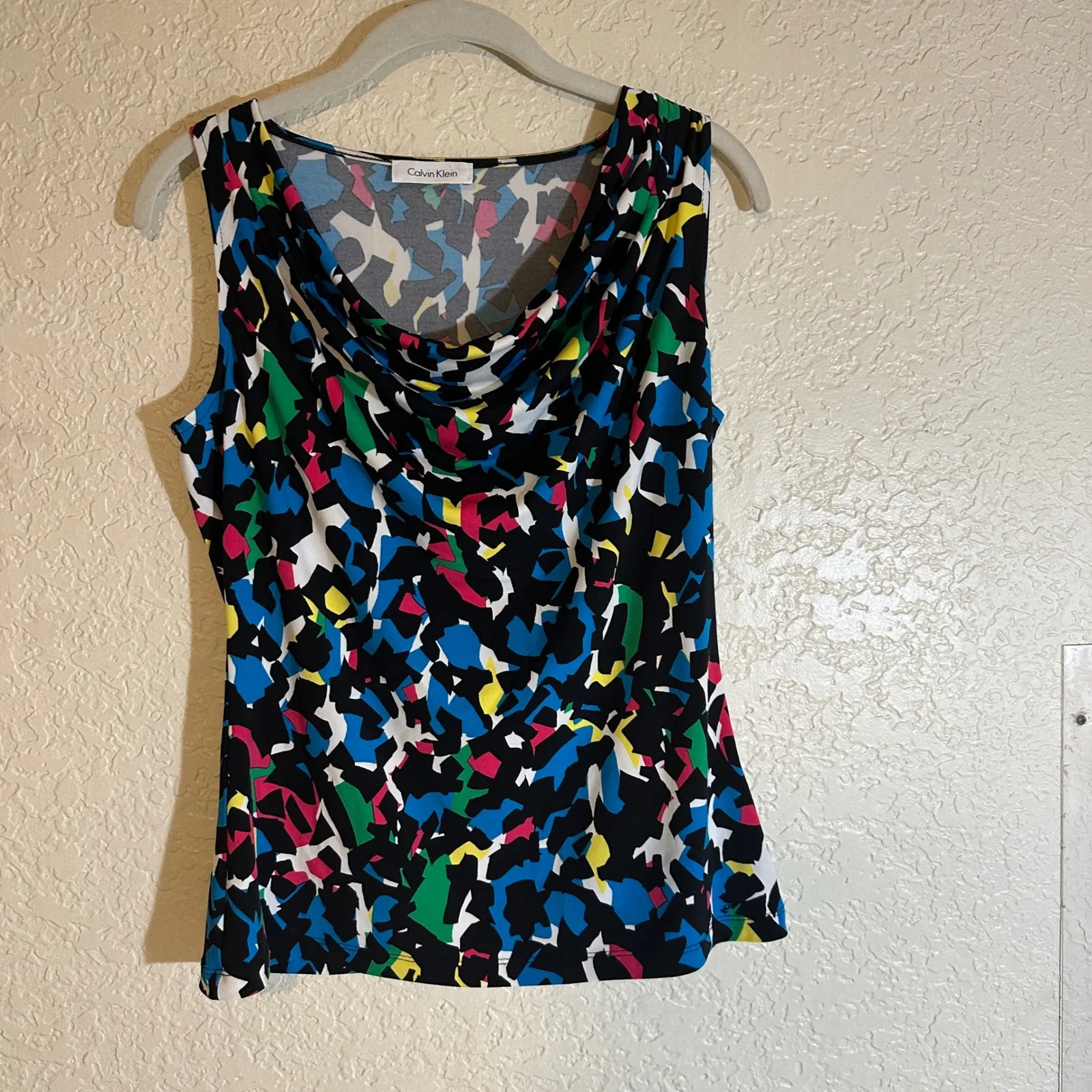 Calvin Klein Women Sleeveless Medium Cowl Neck Abstract Print Tank Top Blouse - Image 2