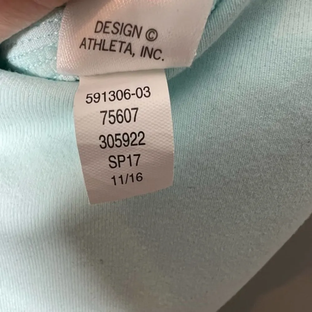 Athleta Daydreamer Support Racerback Tank Top shelf bra UPF 50+ aqua size small - Image 3