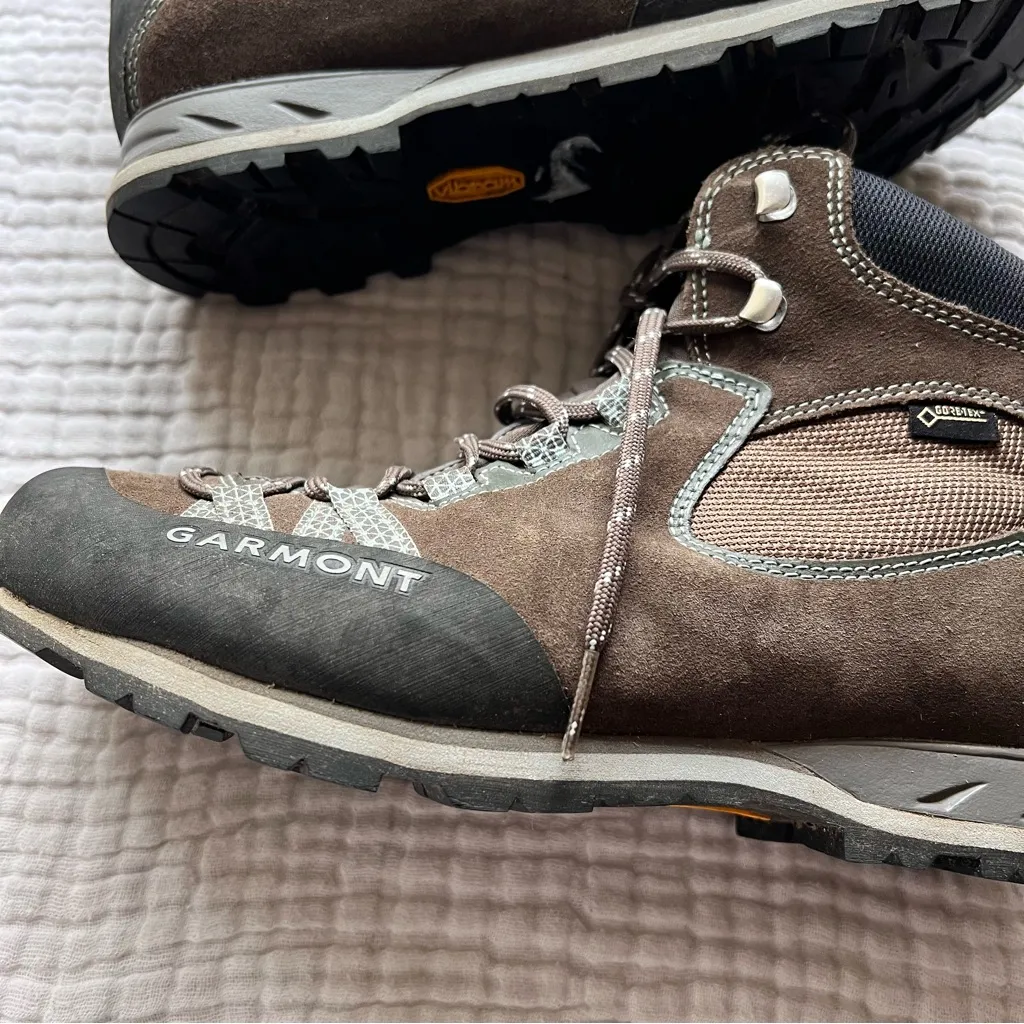 GARMONT Mystic ii‎ GTX Hiking Backpacking Boots Womens SIZE 7.5 hiking outdoors - Image 5