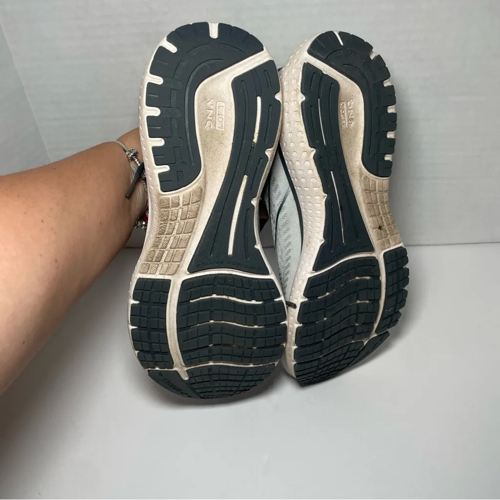 Brooks Glycerin 19 Running Shoes Womens 9.5 Neutral Gray White - Image 5