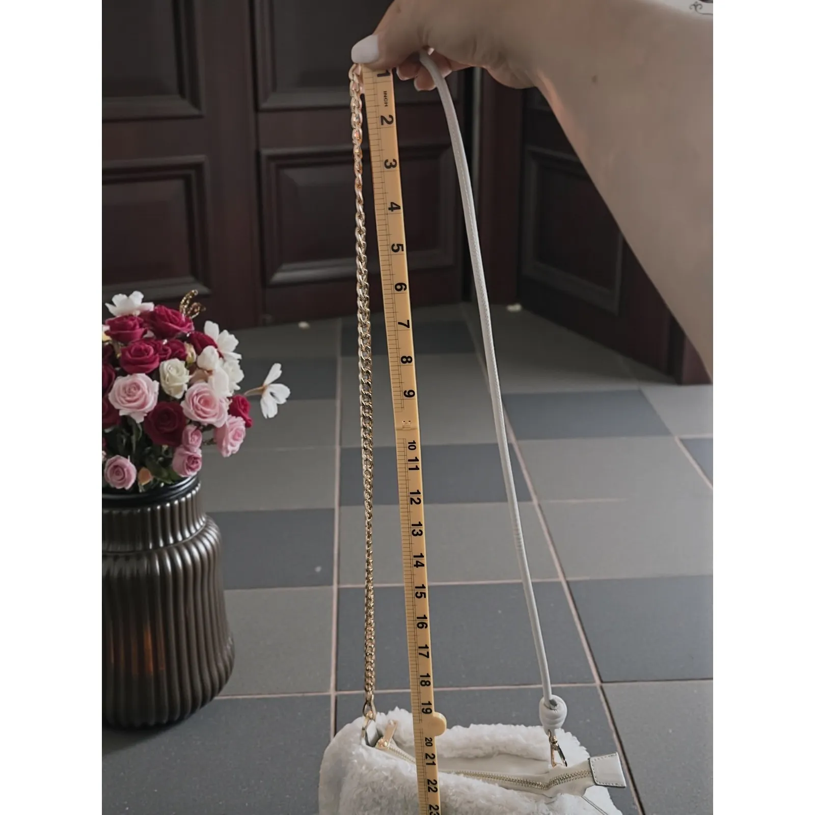 A New Day Fuzzy Sherpa Clutch Crossbody Purse Ivory Gold Chain - Image 11