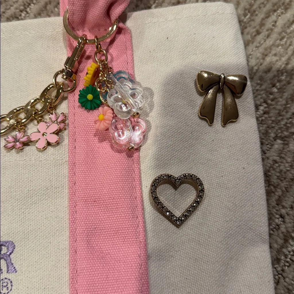 Trader Joe's mini pastel canvas tote with decor Pink - Image 3