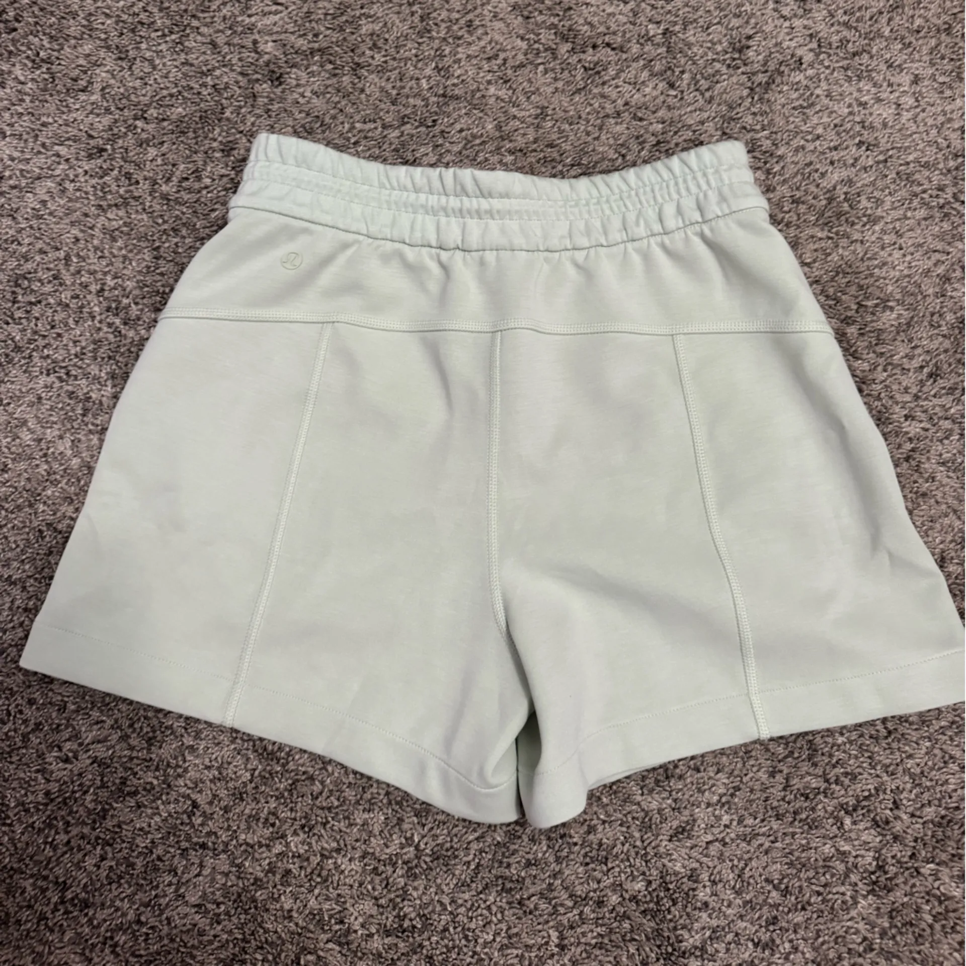 Lululemon softstreme short 4” size 4 - Image 2