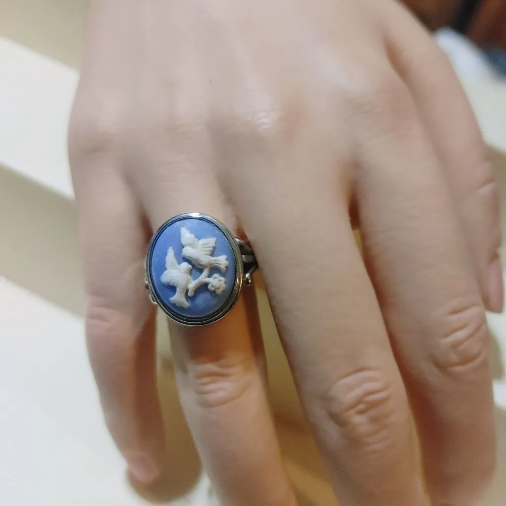 Avon Blue Cameo 2 Dove Ring Size 7 Vintage 1983 Birds On Branch Style Wedgwood - Image 8