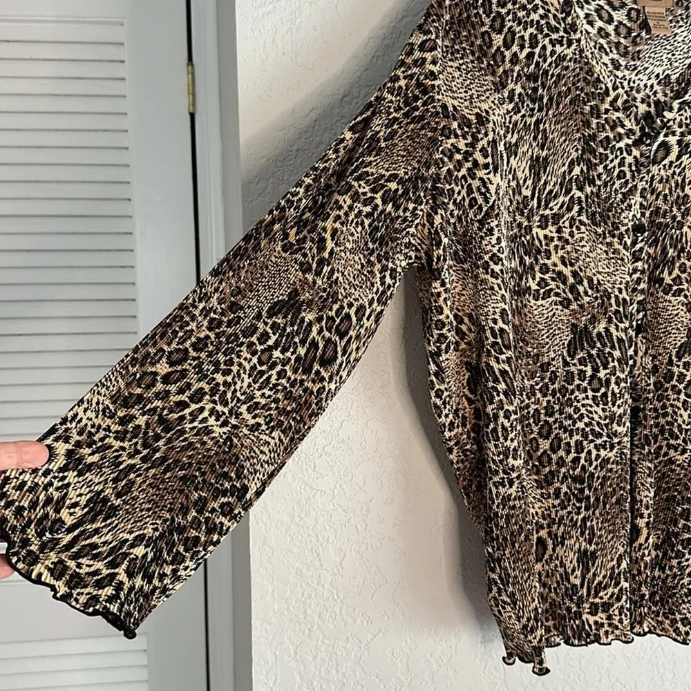 NEW 2 TOPS Choices Woman 1X Animal Print Button Up Blouse Top Accordion Brown - Image 4