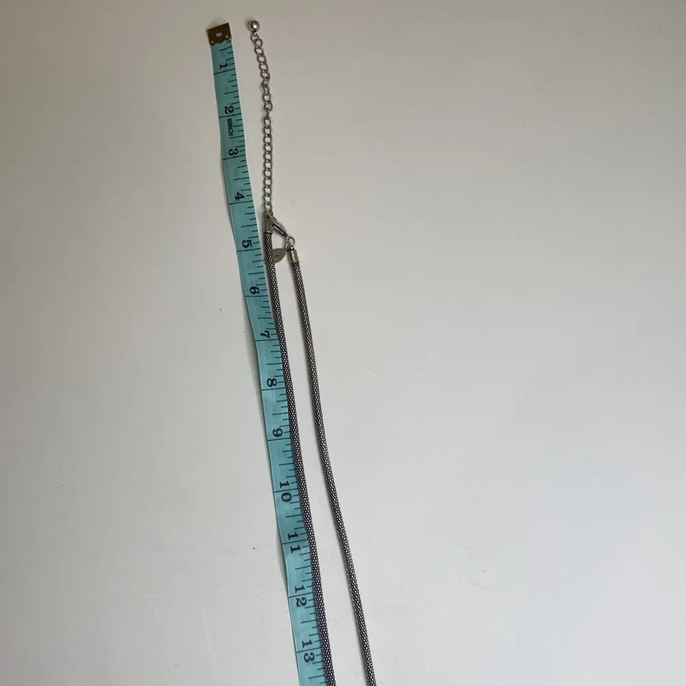 Chico’s Long Silver-Tone Necklace Oval Pendant Through Circular Medallion EUC OS - Image 9