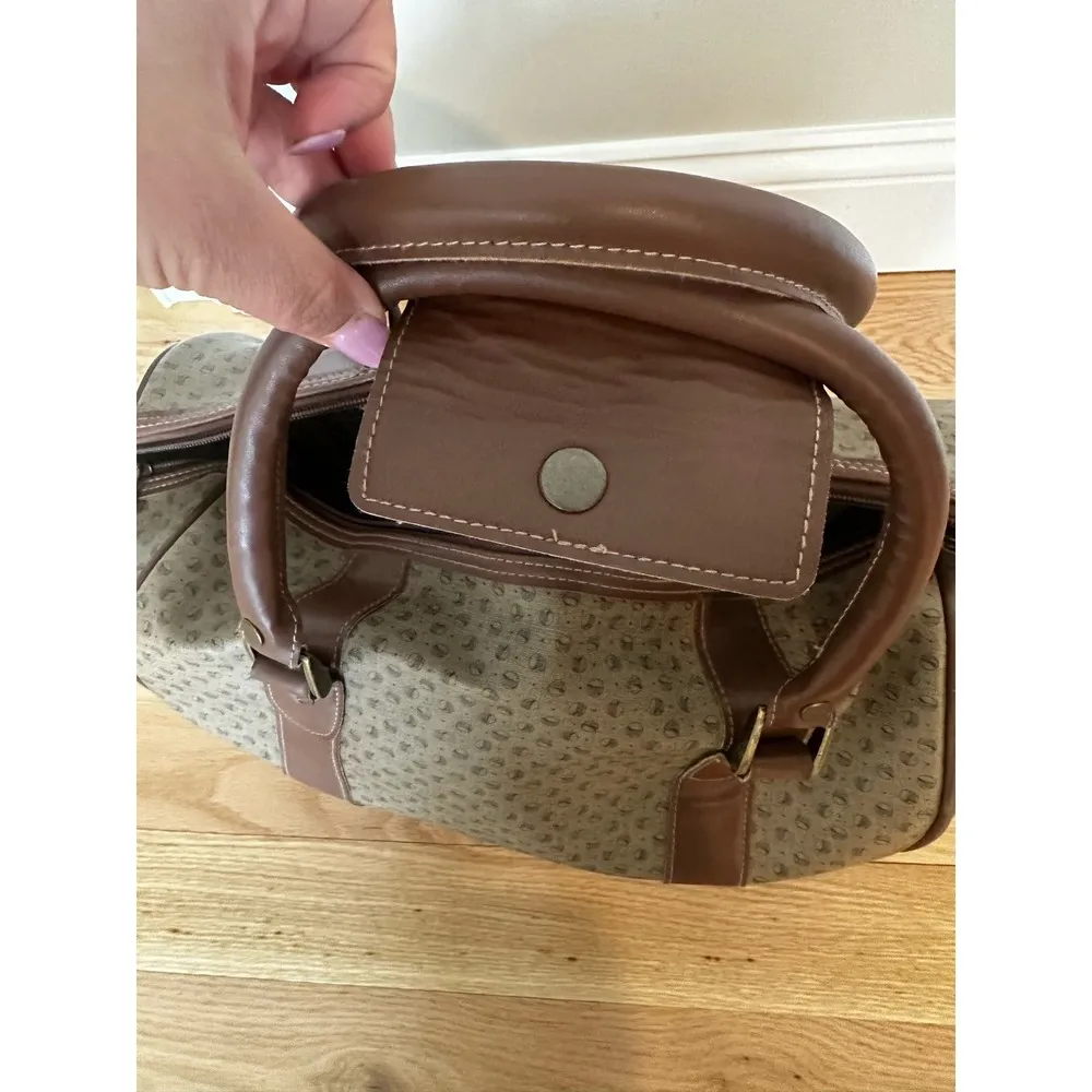 Vintage American‎ Flyer overnight bag. Color Brown. Brown - Image 5