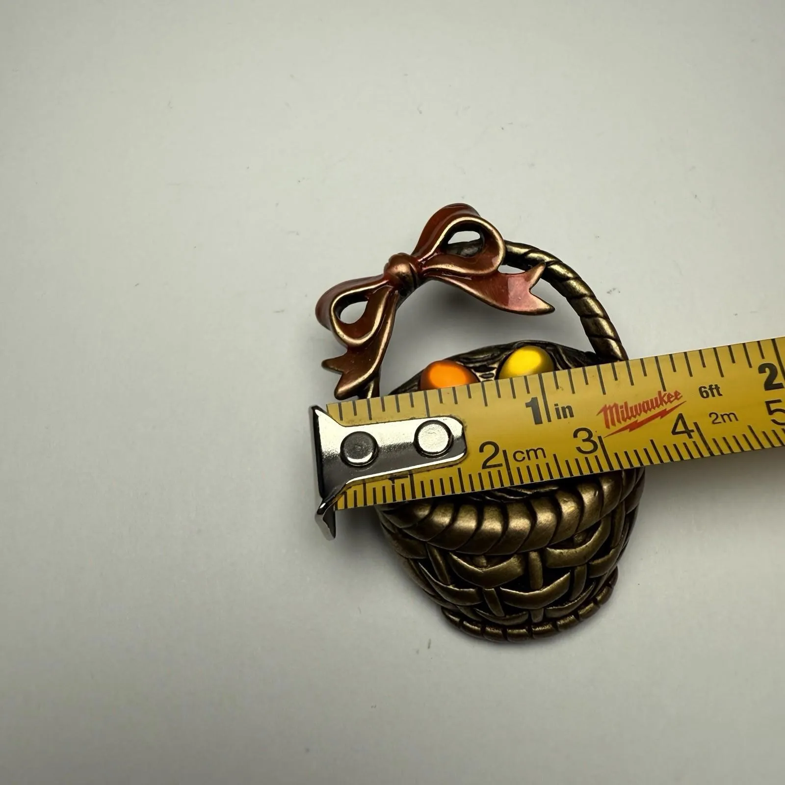 Signed JJ Easter Egg Basket With Bow Brooch Pin Jonette Jewelry Gold - Image 6