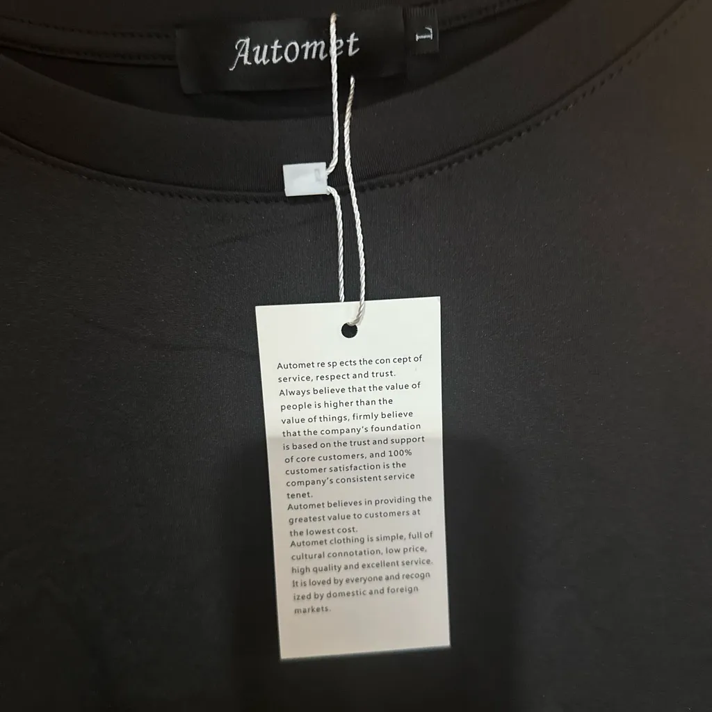 Black Short Sleeve Women's Tee Size L - Image 3