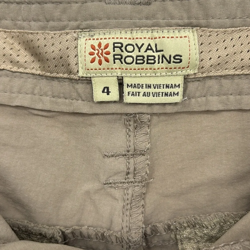 Royal Robbins Classic Bermuda Hiking Shorts in Sandstone Women’s Size 4 - Image 4
