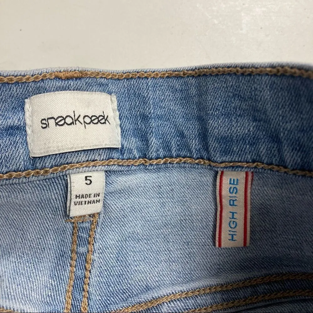 SNEAK PEEK Women’s (Juniors) High Rise Distressed Jeans Size 5 Blue Blue - Image 10