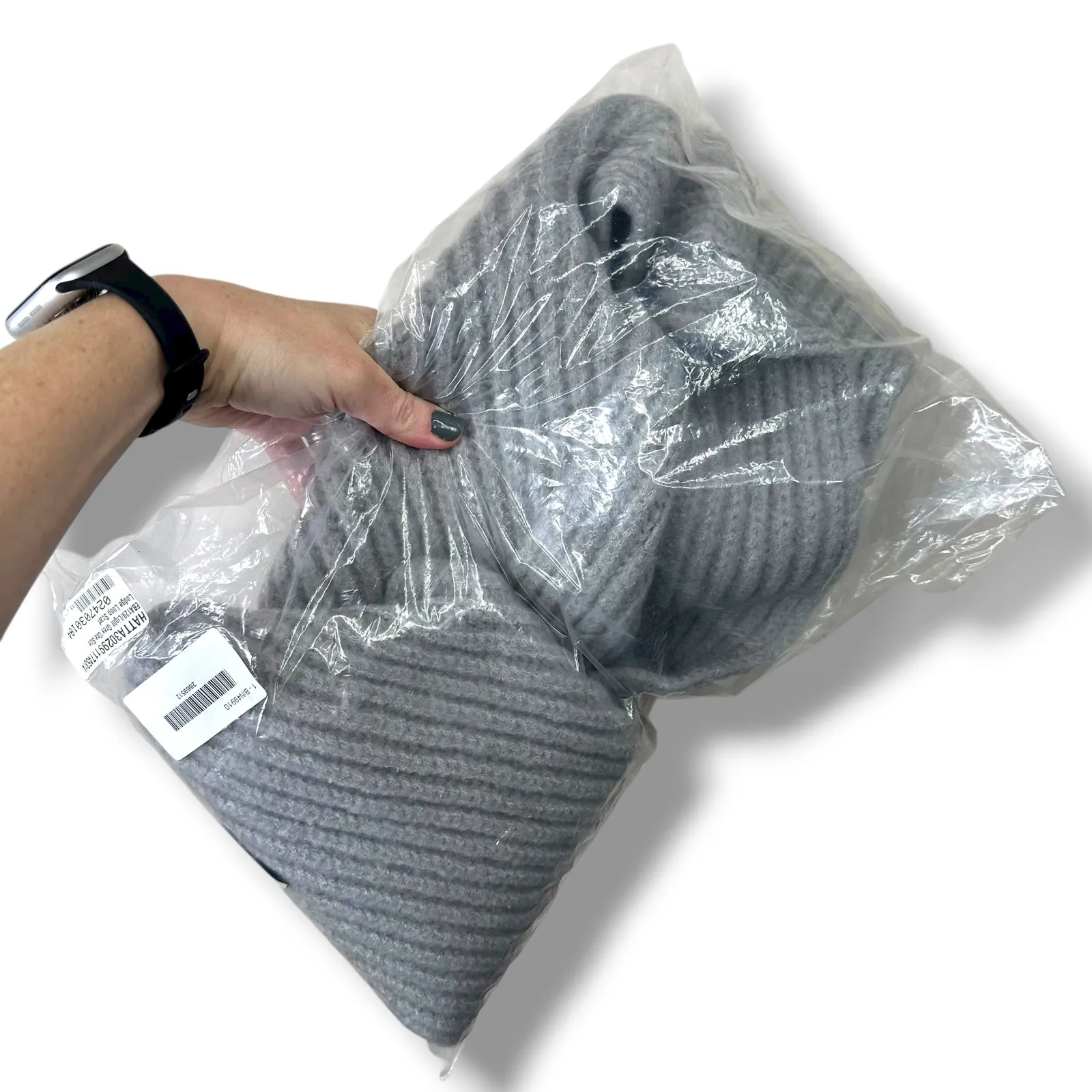 Hat Attack NWT Lodge Loop Light Grey Soft Ribbed Thick Knit Scarf One Size Gray - Image 6