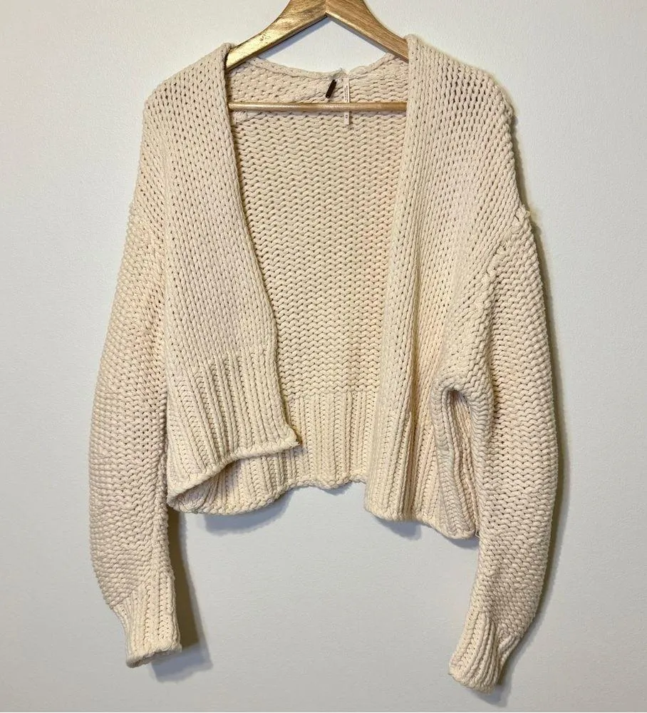 Free People Glow For It Cardigan Size Medium Oversized Chunky Knit Cream - Image 3