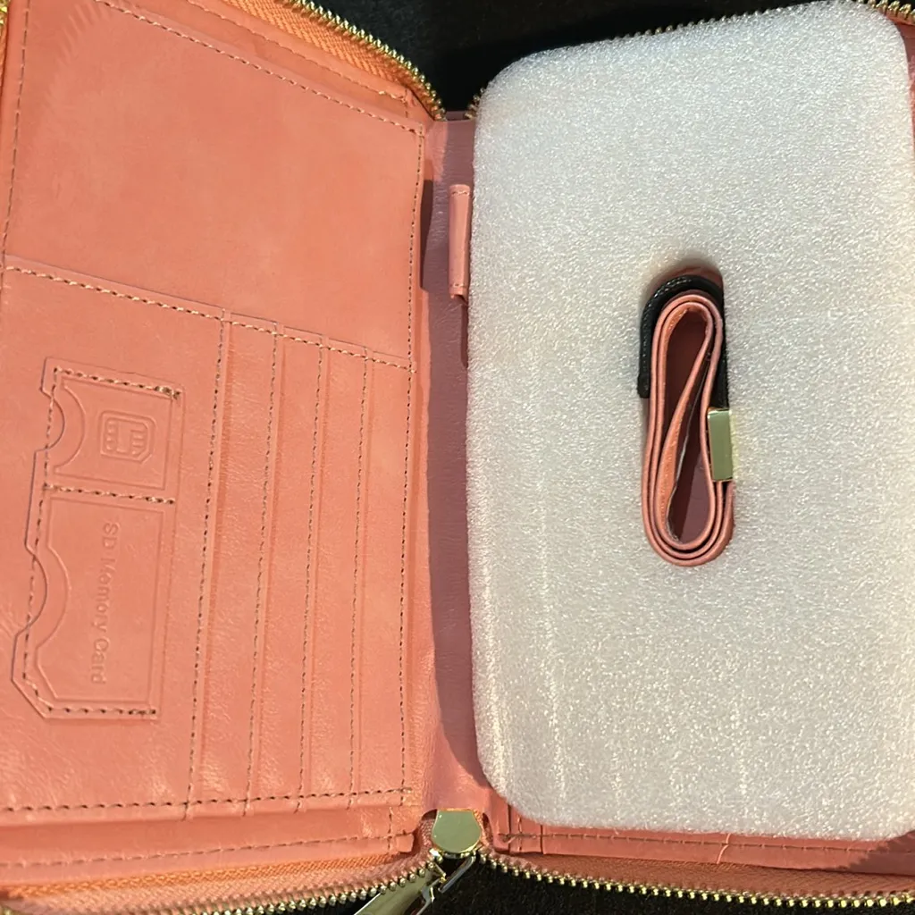 Pink Passport Holder, NEW, comes with wristlet strap - Image 2