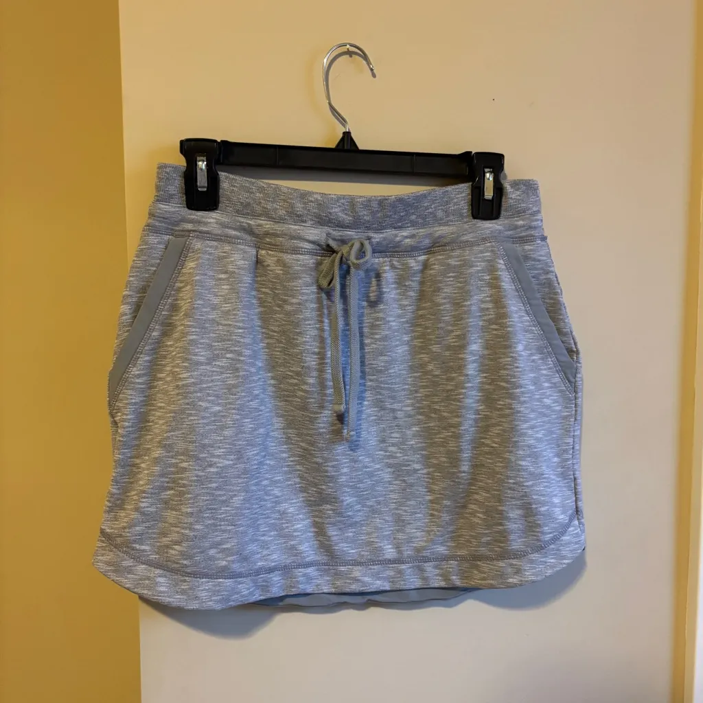 Athleta Gray Mini Skirt - Image 3