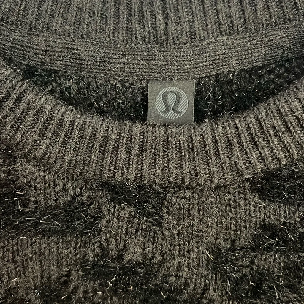 Lululemon  Wool- Blend Jacquard Sweater, Leopard Graphite Grey Black, size‎ S - Image 3