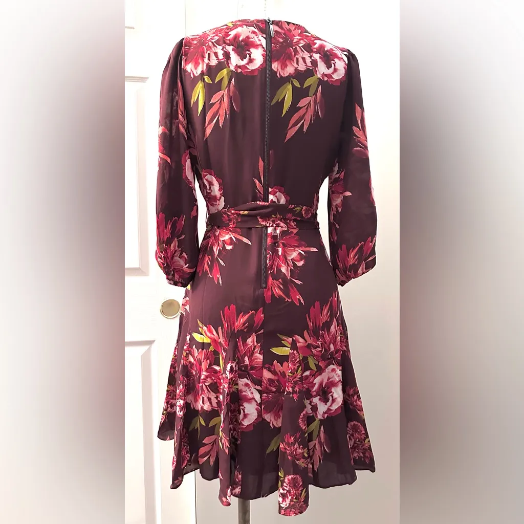 NWT White House Black Market Burgundy Floral Long Sleeve Dress - Image 5