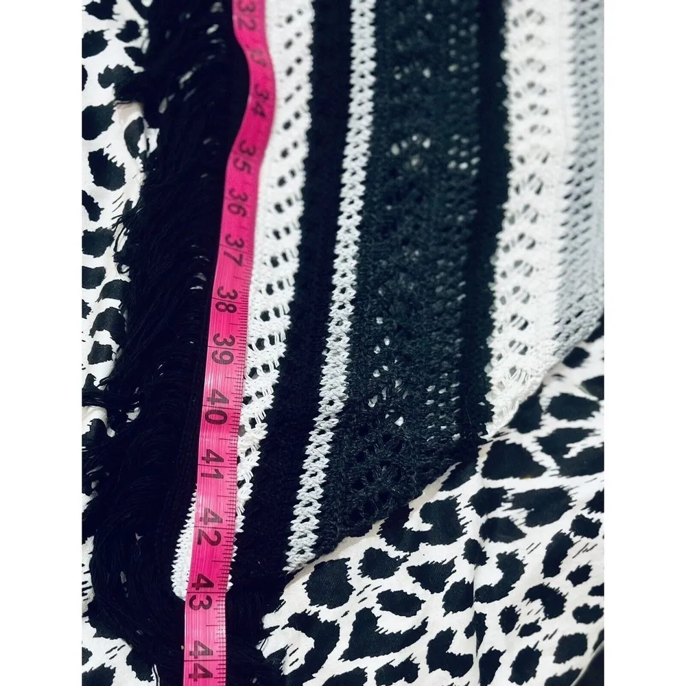 Ladies Fior Lini Black, White And Gray Poncho Sweater One Size Fits All - Image 6