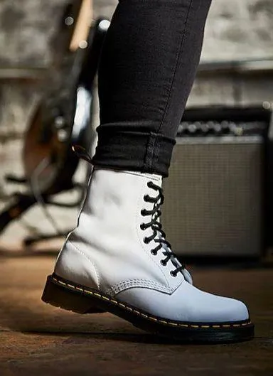 Dr. Martens White s - Image 2