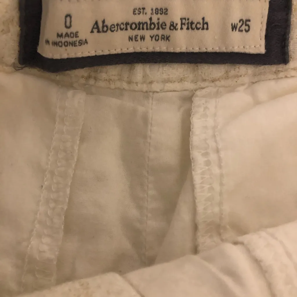 Abercrombie‎ & Fitch lace style cream shorts womens size 25 0 short shorts - Image 10