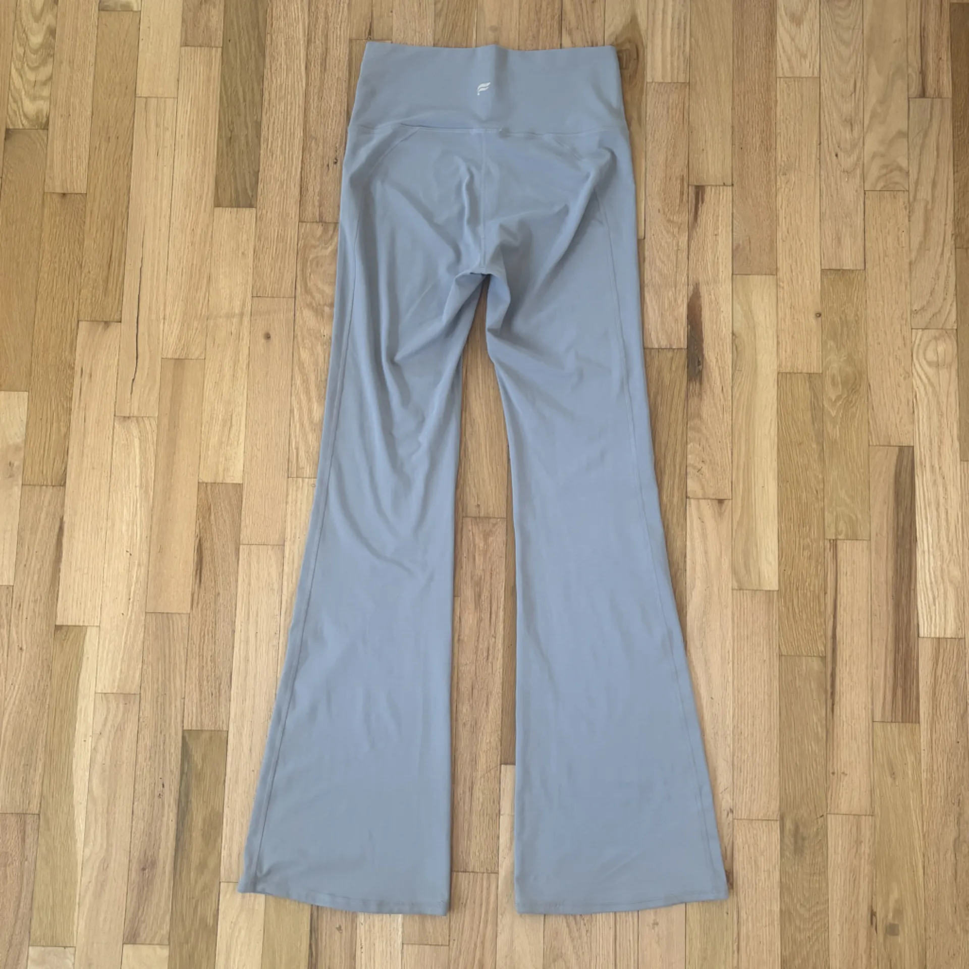 🌲Fabletics PureLuxe High Waisted Flare Yoga Leggings Lululemon Align Inspo M - Image 4