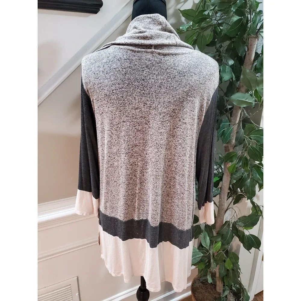 B. L. E. U Women's Gray Rayon Cowl Neck Long Sleeve Casual Top Blouse Size Large - Image 5