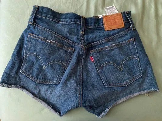 Levi's 501 Shorts - Image 2