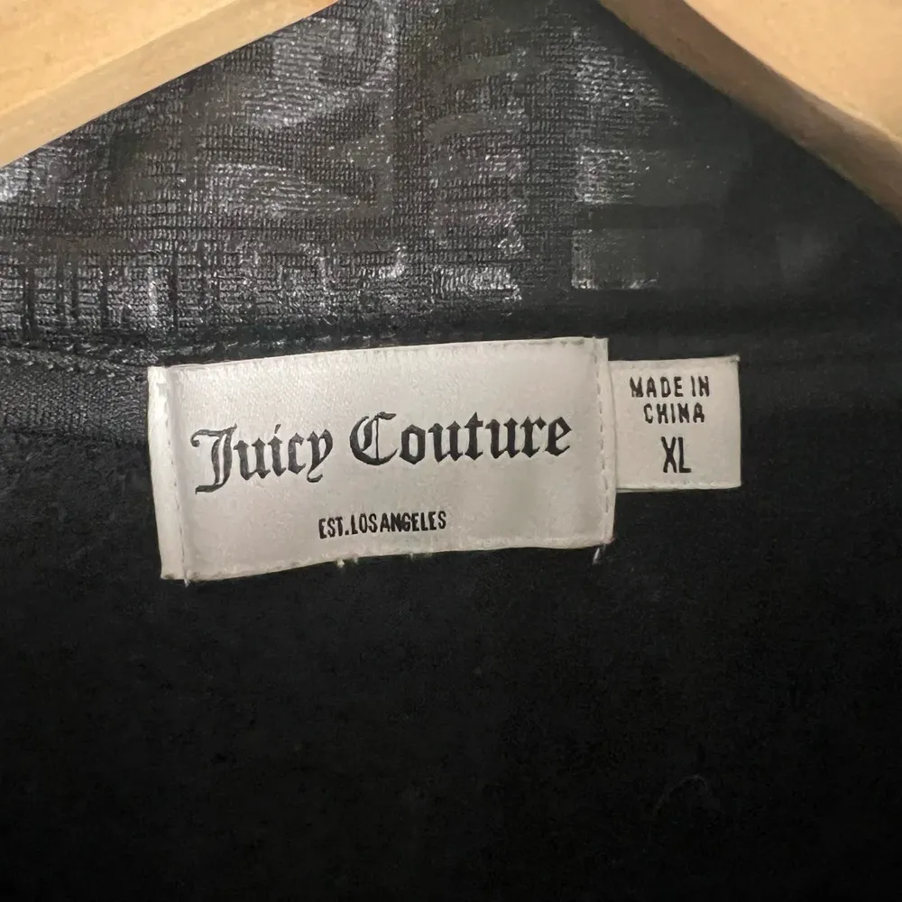 Juicy Couture Black Embossed Logo Print Zip Up Mock Neck Moto Jacket Size XL - Image 6