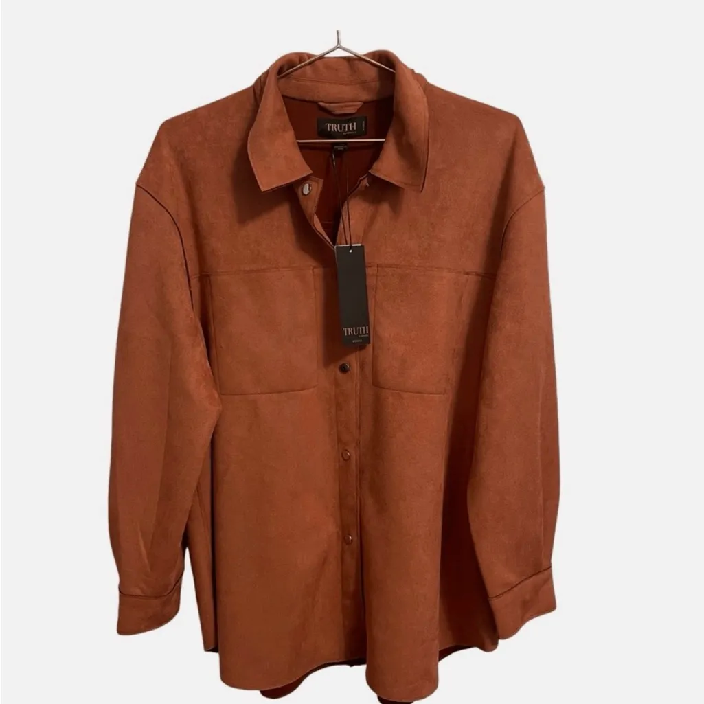 Truth women’s 1x faux leather burnt orange BEAUTIFUL COMFY BUTTON DOWN Silver - Image 2