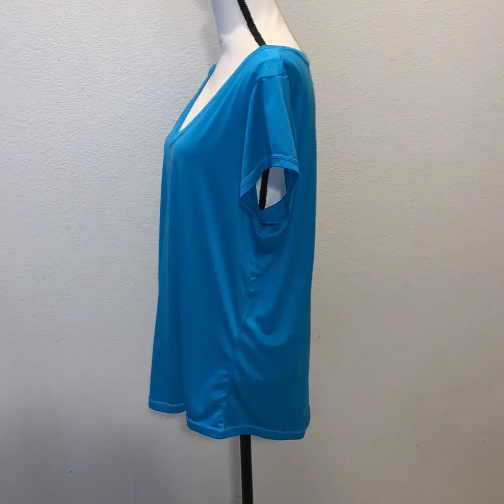 Xersion  turquoise short sleeve athletic shirt - Image 3