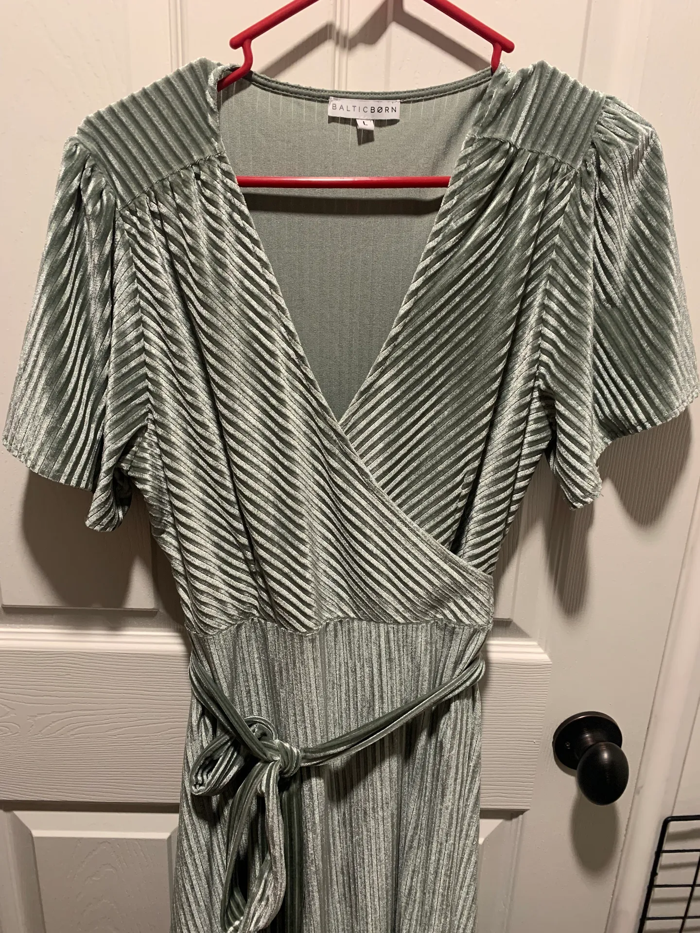 Bridesmaid Dress Worn ONCE - Image 4