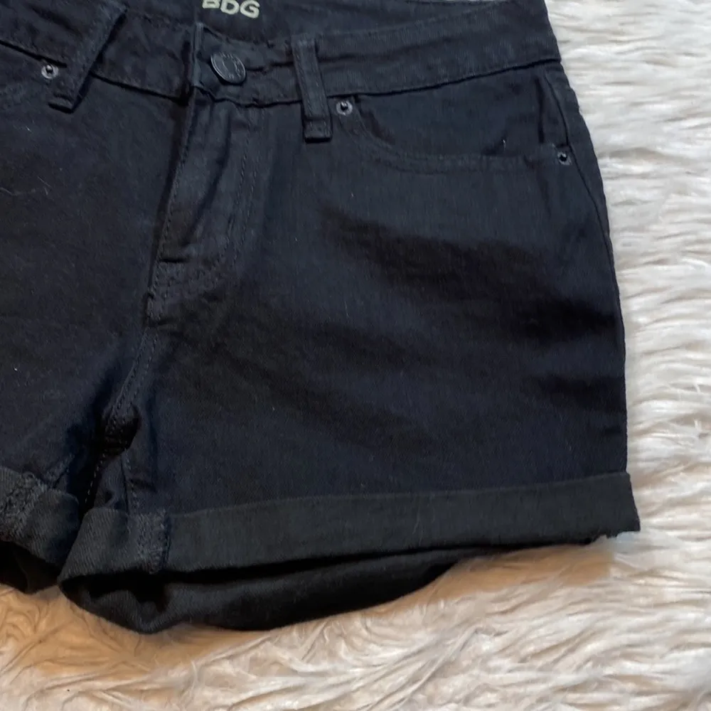 BDG Mid Rise Alexa 5 Pocket Shortie Shorts sz 24 - Image 2