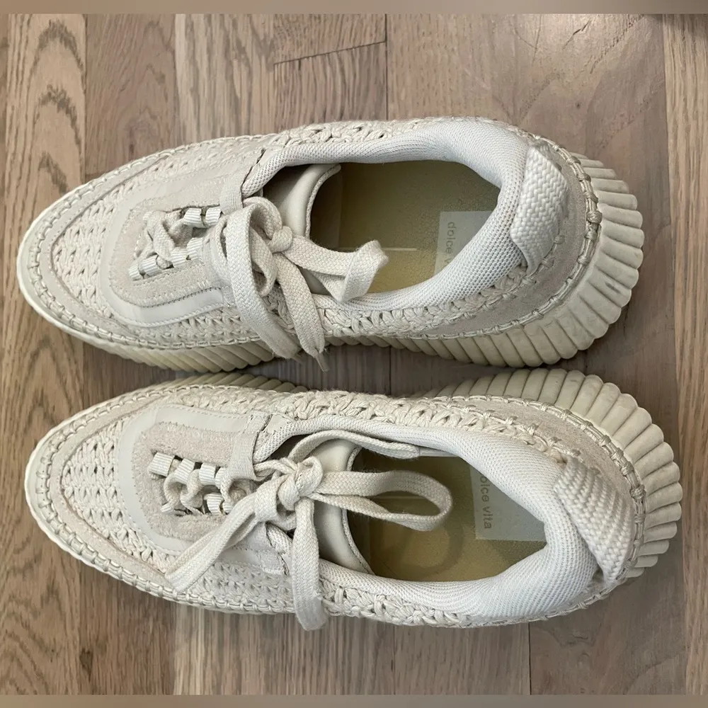 Dolce Vita Dolen Sneaker in Sandstone Knit Size 7.5 - Image 13