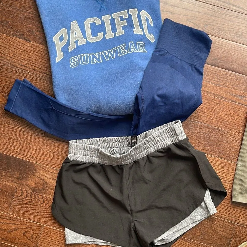 Mystery Box American Eagle Aerie PacSun SO Mixed Bundle Size‎ Small 10 Pieces - Image 4