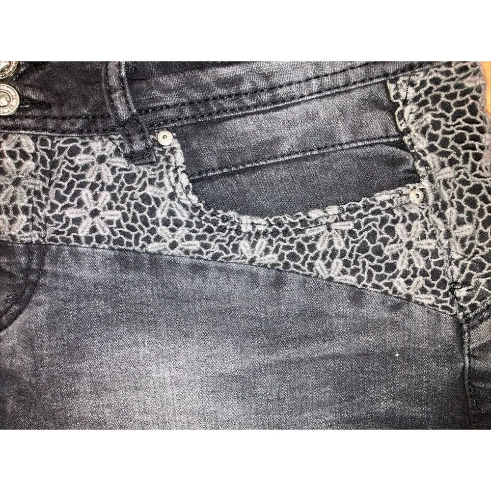 L.E.I Ashley Low Rise Cut - Image 5